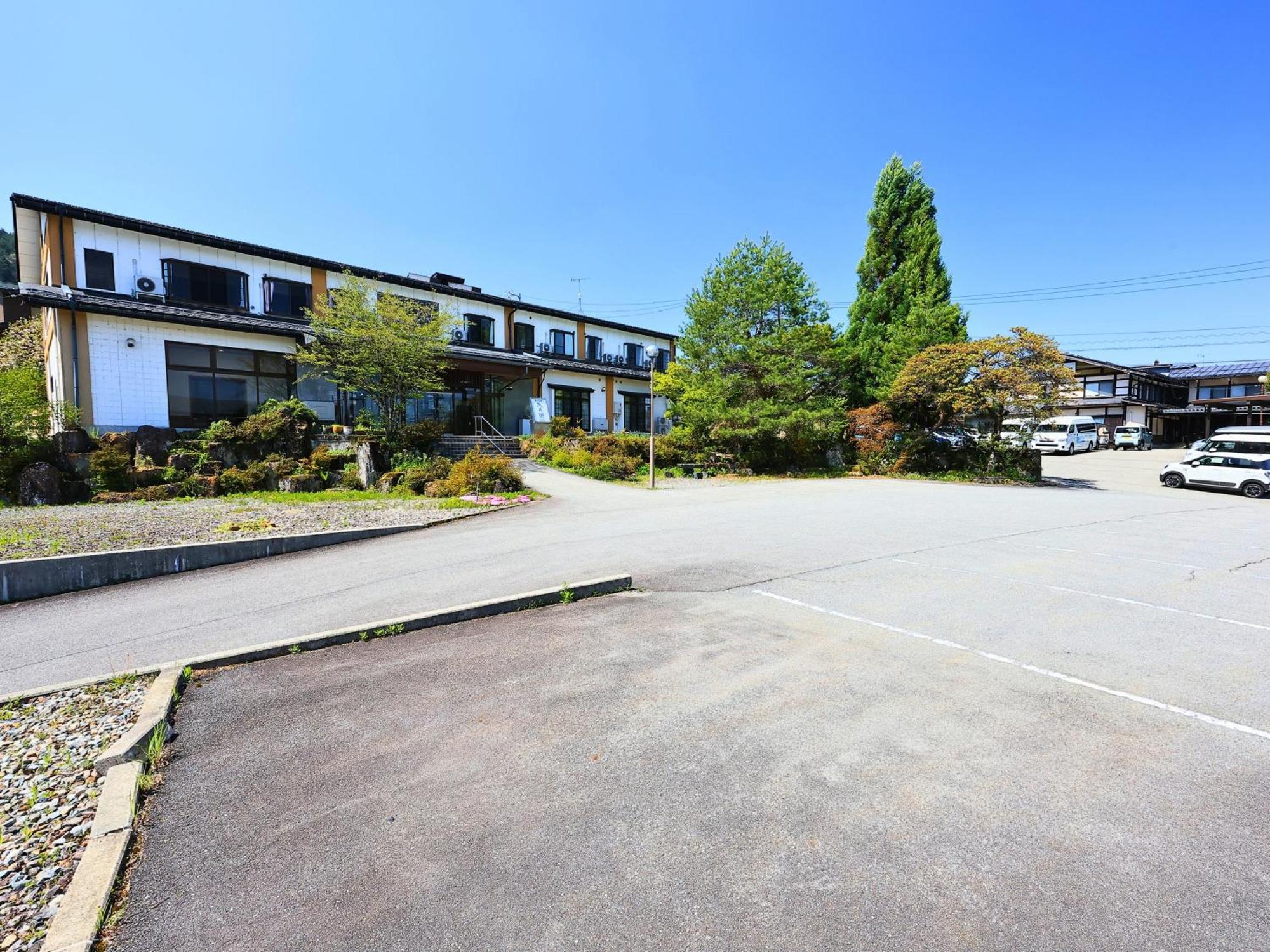 Oyado Hachibei Hotel Takajama Kültér fotó