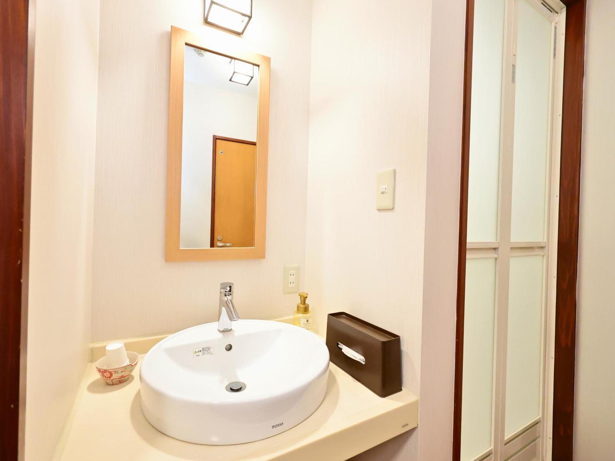 Oyado Hachibei Hotel Takajama Kültér fotó