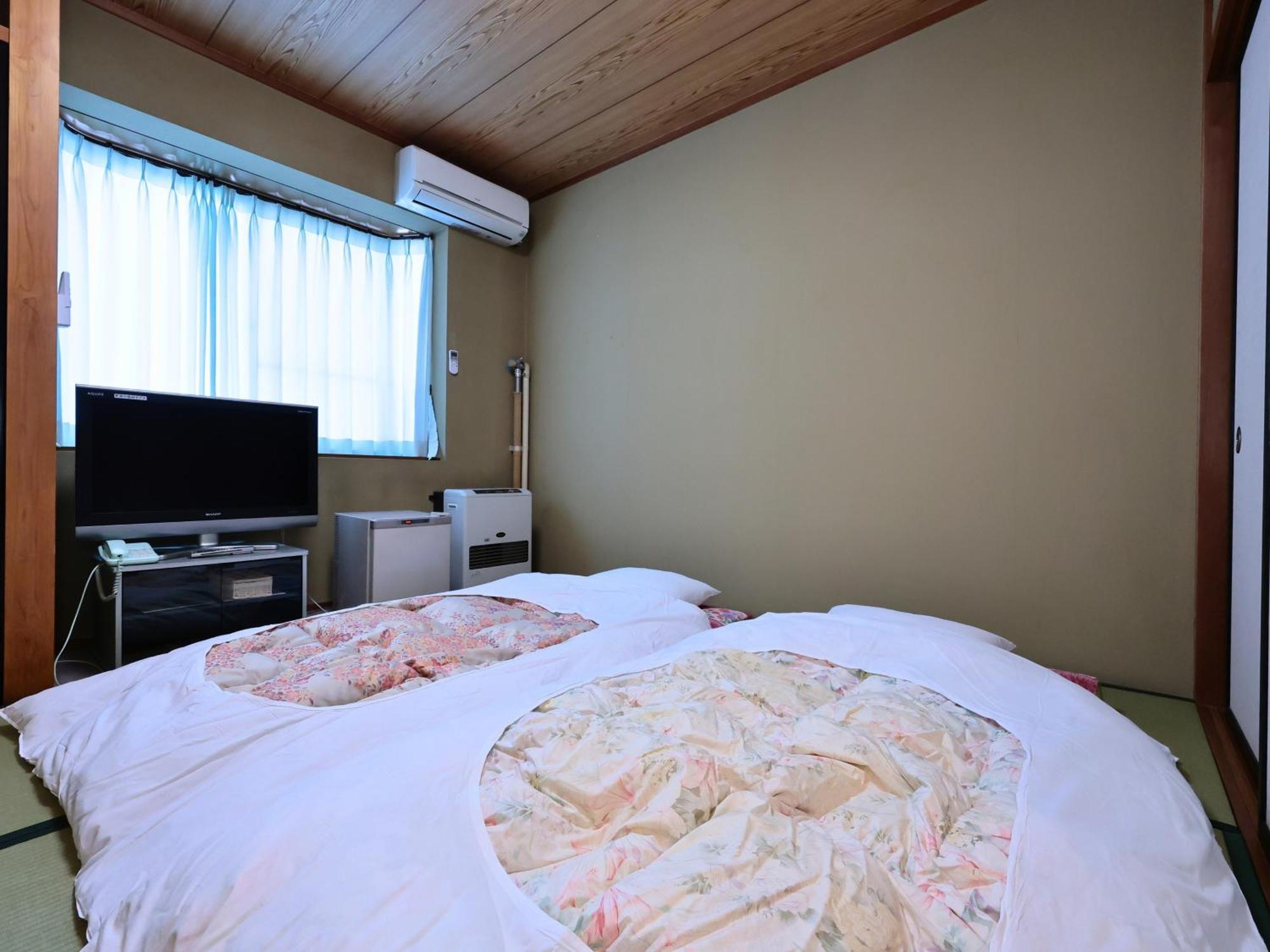 Oyado Hachibei Hotel Takajama Kültér fotó