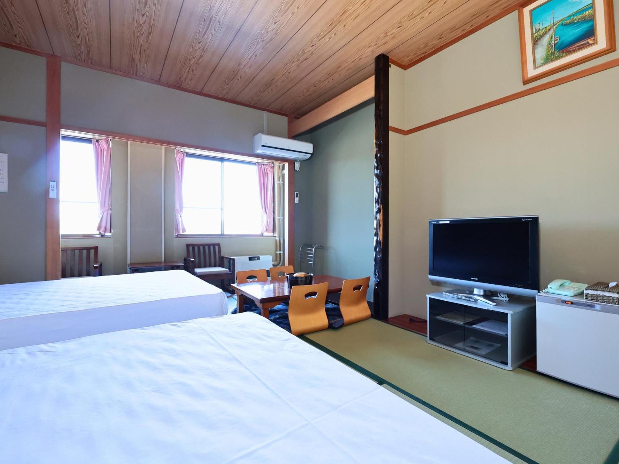 Oyado Hachibei Hotel Takajama Kültér fotó