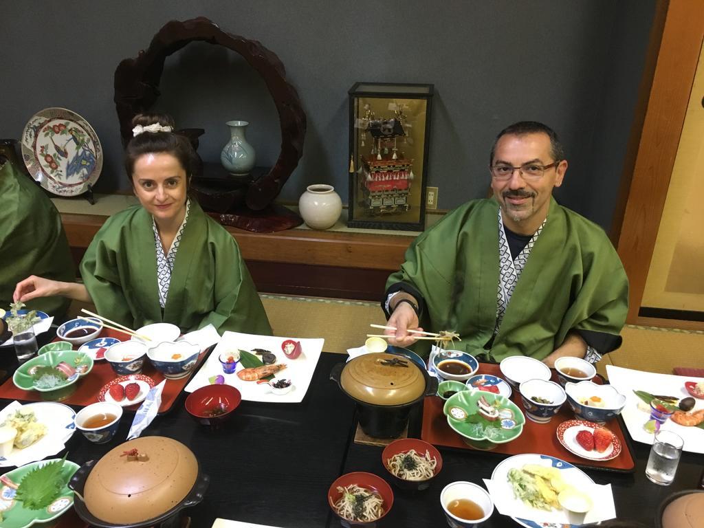 Oyado Hachibei Hotel Takajama Kültér fotó